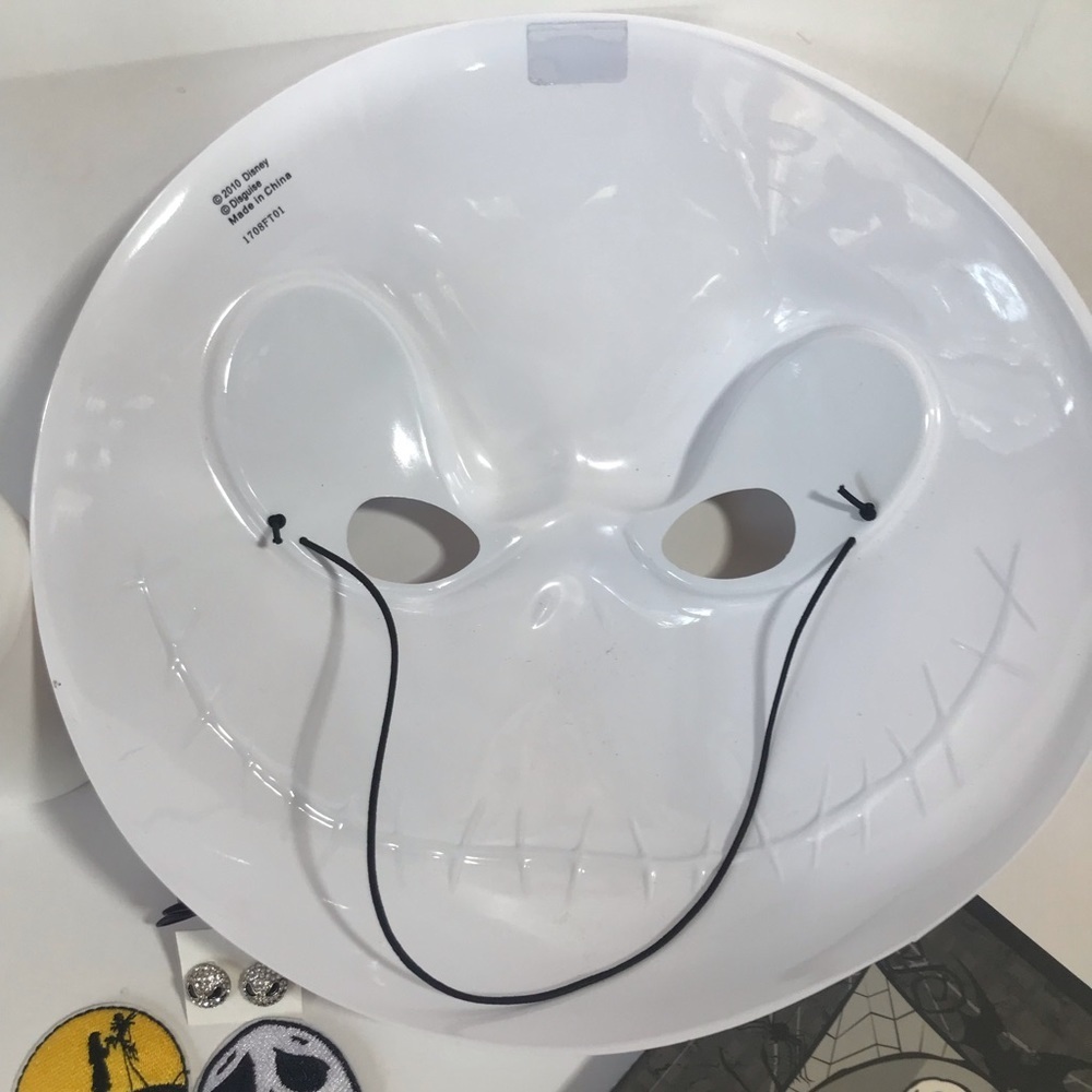 8 Piece Disney Nightmare Before Christmas Bundle! - Picture 10 of 12